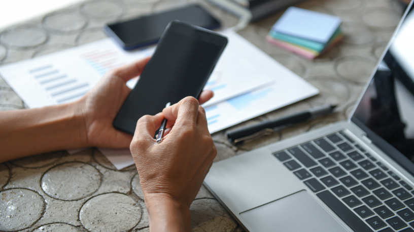 Para Robson Gimenes, a era dos bancos digitais exige soluções feitas sob medida.